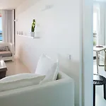 Pullman Cannes Hotel 4*