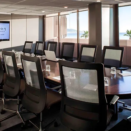 מלון Pullman Cannes 4*