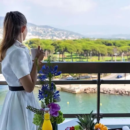 Pullman Cannes Отель 4*