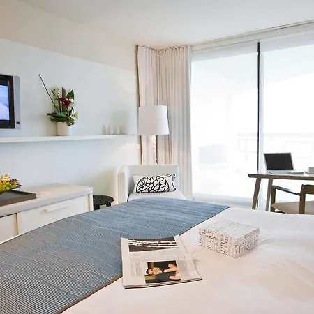 Отель Pullman Cannes 4*