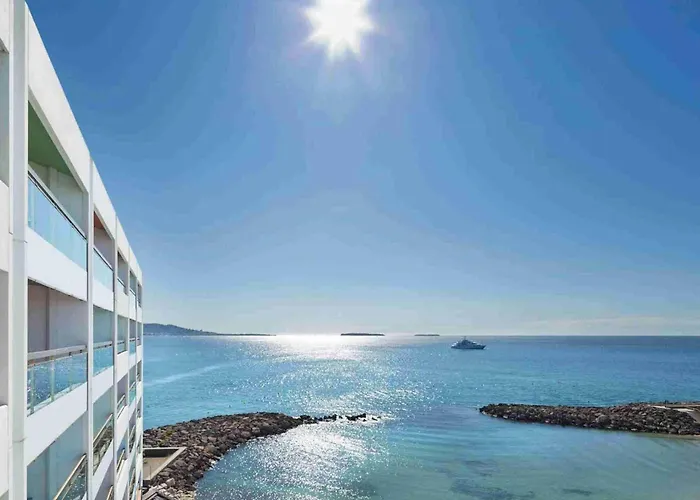 Szálloda Pullman Cannes 4*