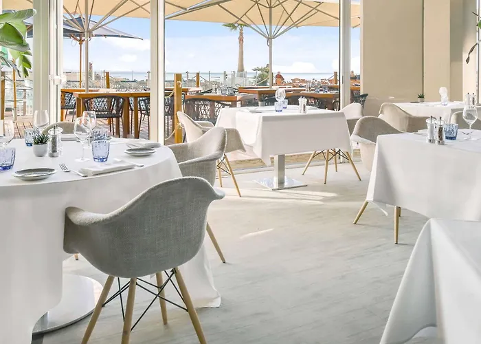 Pullman Cannes Отель 4*