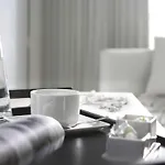 Hotel Pullman Cannes 4*
