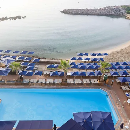 Pullman Cannes 4*