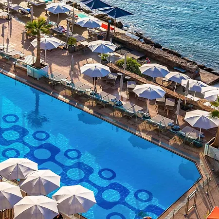 Pullman Cannes Royal Casino Hotel
