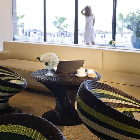 Pullman Cannes ホテル 4*