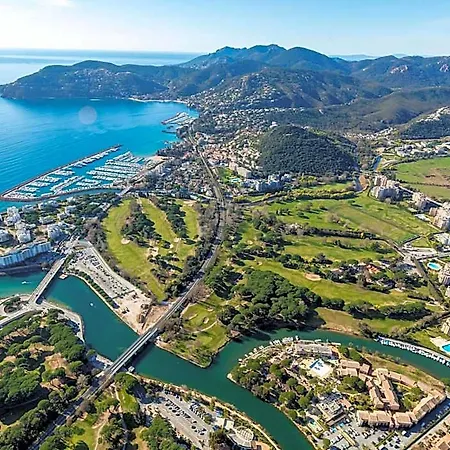 Pullman Cannes 4*