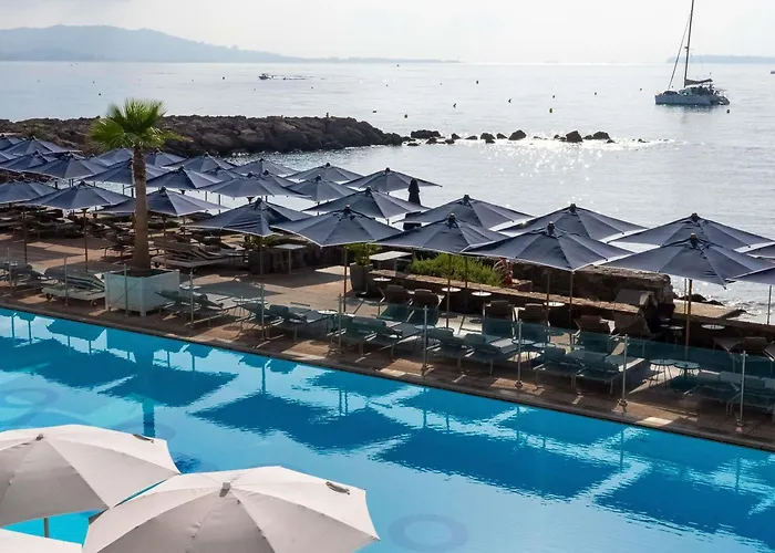 Pullman Cannes Szálloda 4*